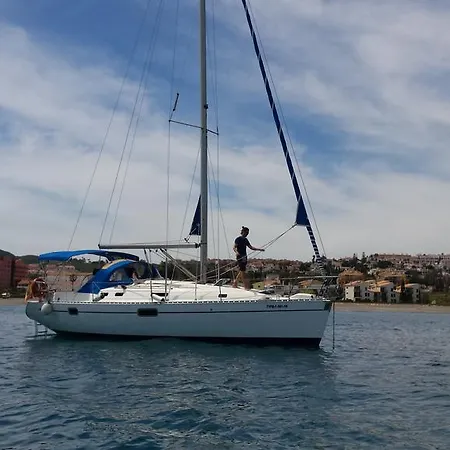Inquieto Estepona