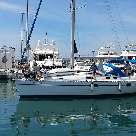 Inquieto * Estepona